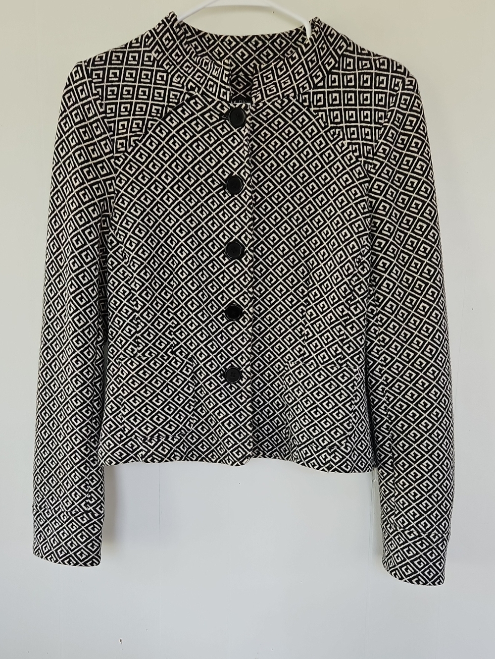 Nicole by Nicole Miller Black and White Geometric Cropped Button Jacket